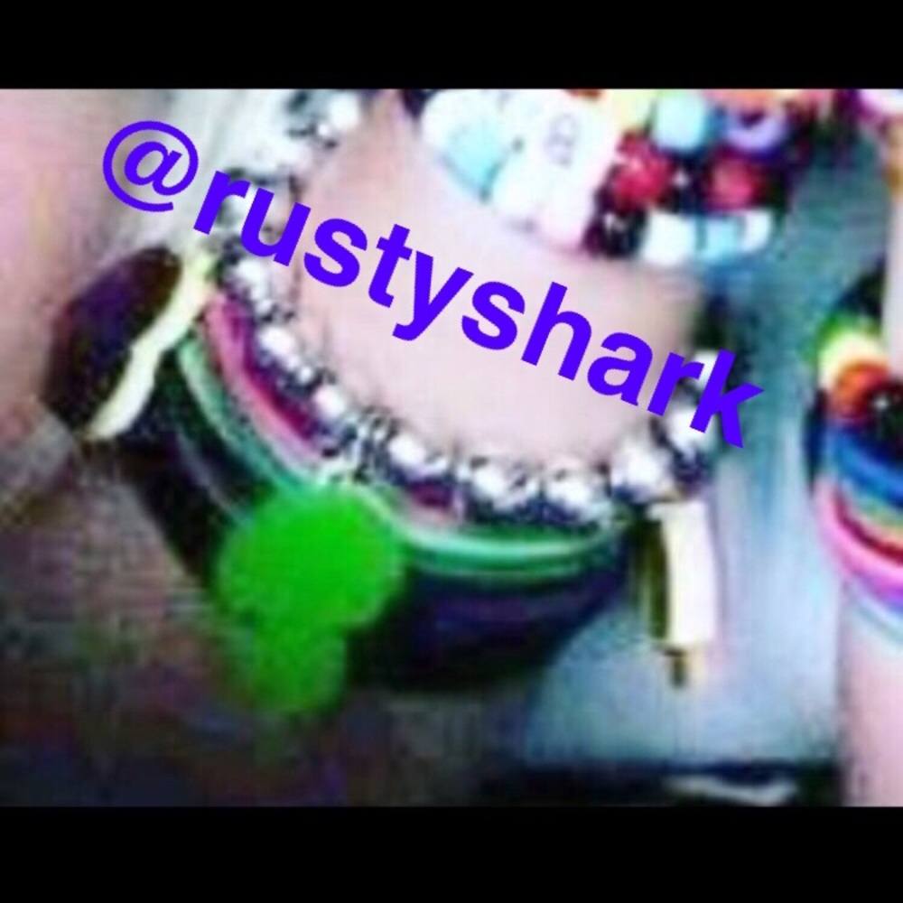 ISO Loungefly Hot Topic glitter charm bracelet - Picture 2 of 8